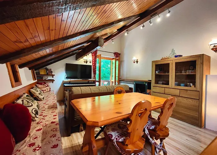 Hostdomus - Bouvier Apartament *